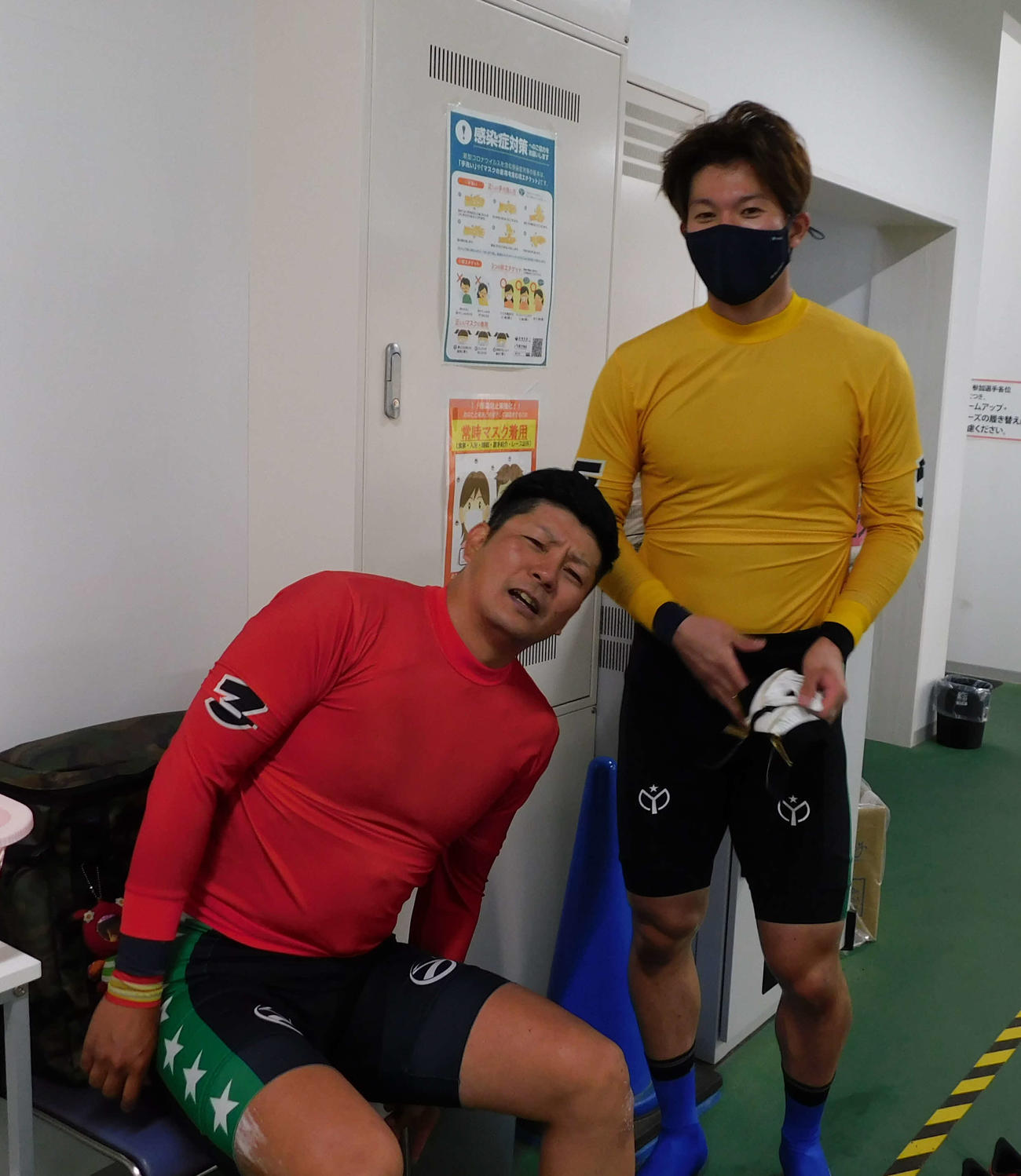 豊橋競輪　予選7Rで岐阜ワンツーを決めた藤井準也（右）と柴田祐也