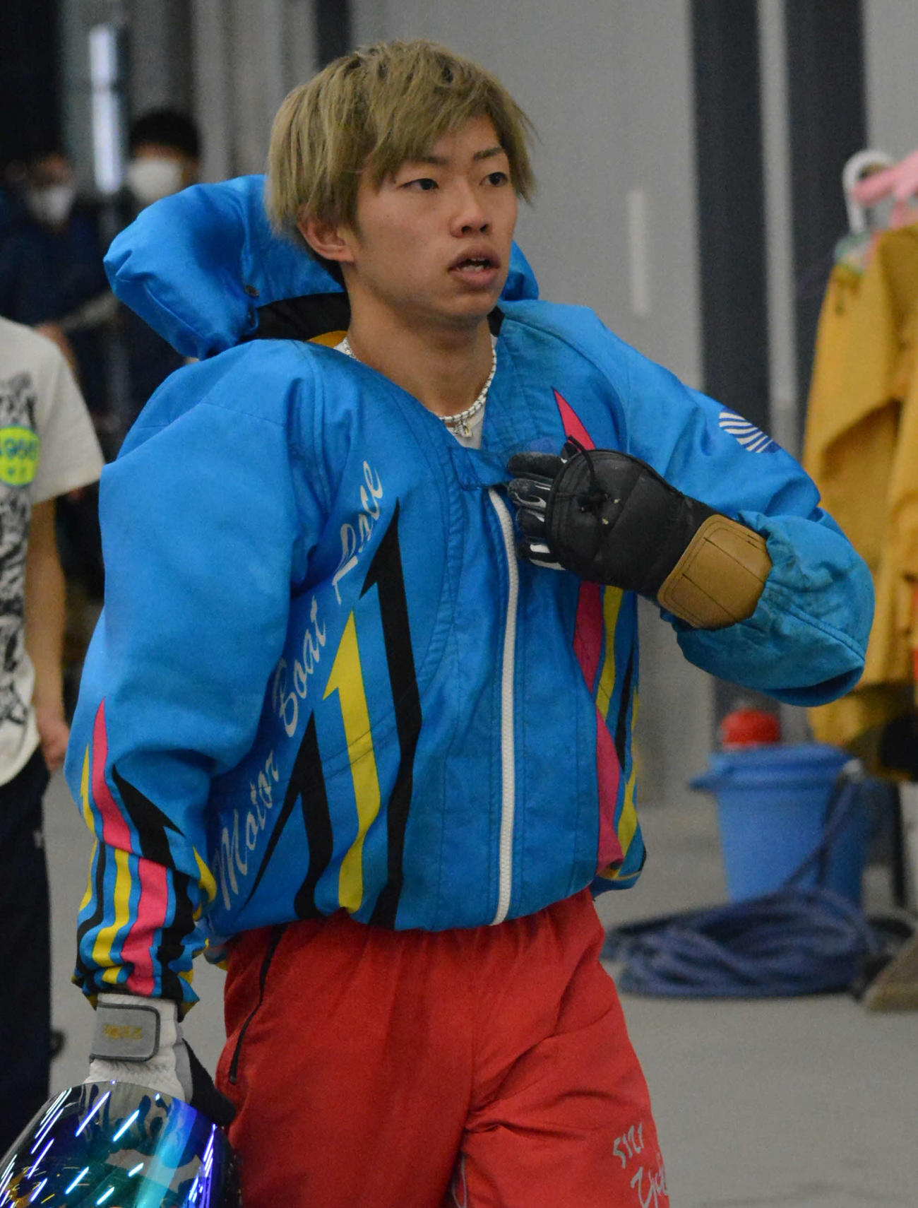 初日連勝を飾った定松勇樹（撮影・栗原広人）