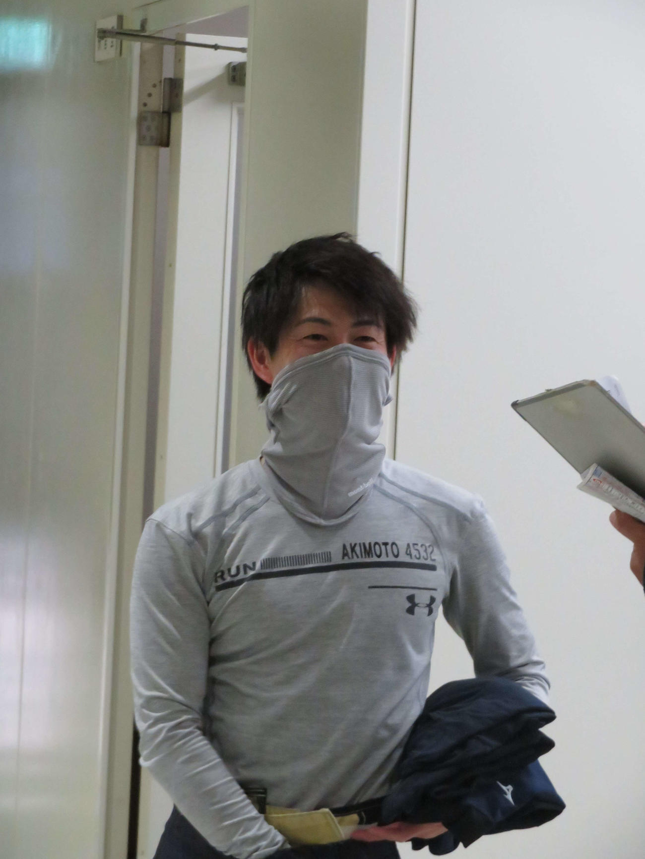 予選突破を決めた秋元哲が機力の上積みを図る（撮影・湯田坂賢一）