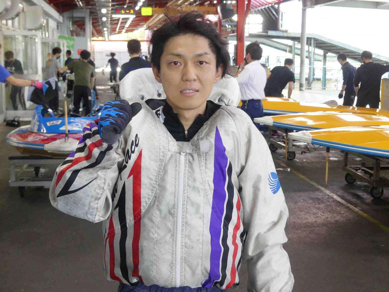 ガッツポーズする桐生順平。当大会は4年ぶり2度目の制覇。