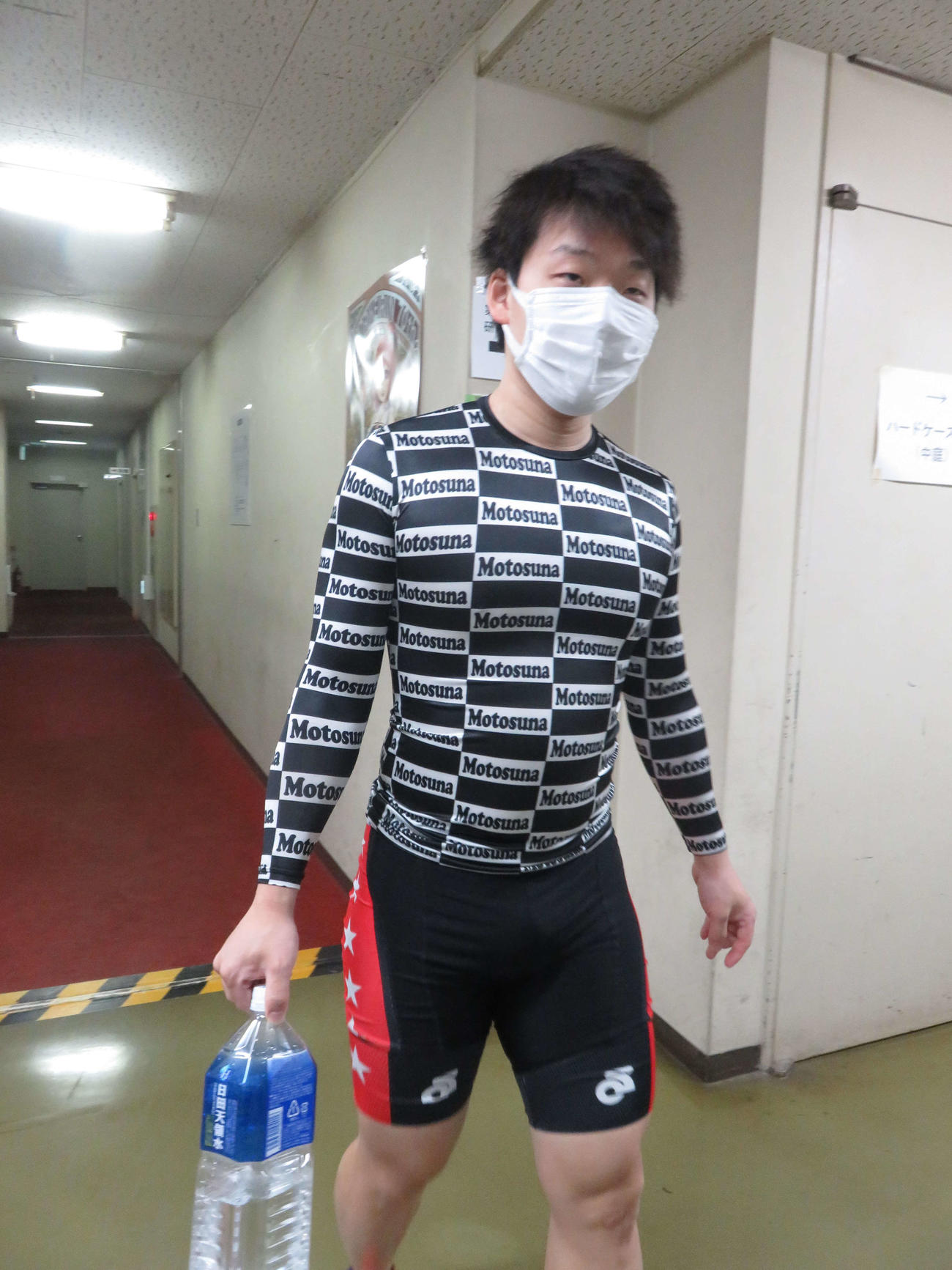 好調元砂勇雪が近畿の先頭を買って出た（撮影・山本幸史）