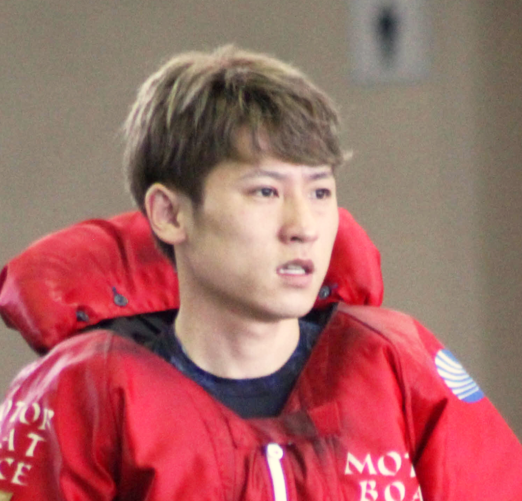 優勝戦、浜先真範が気合のスタートから押し切る（撮影・中牟田康）