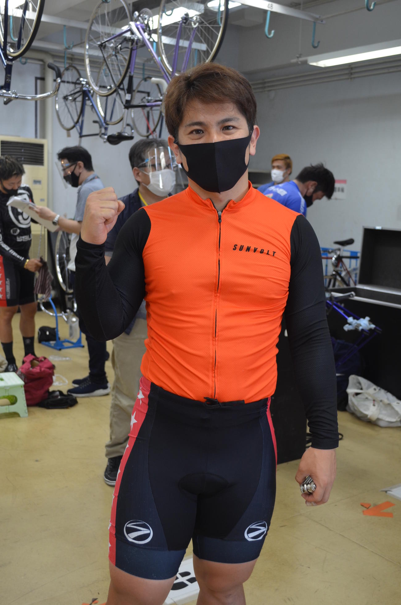 開幕戦の1番車に張り切る皿屋豊