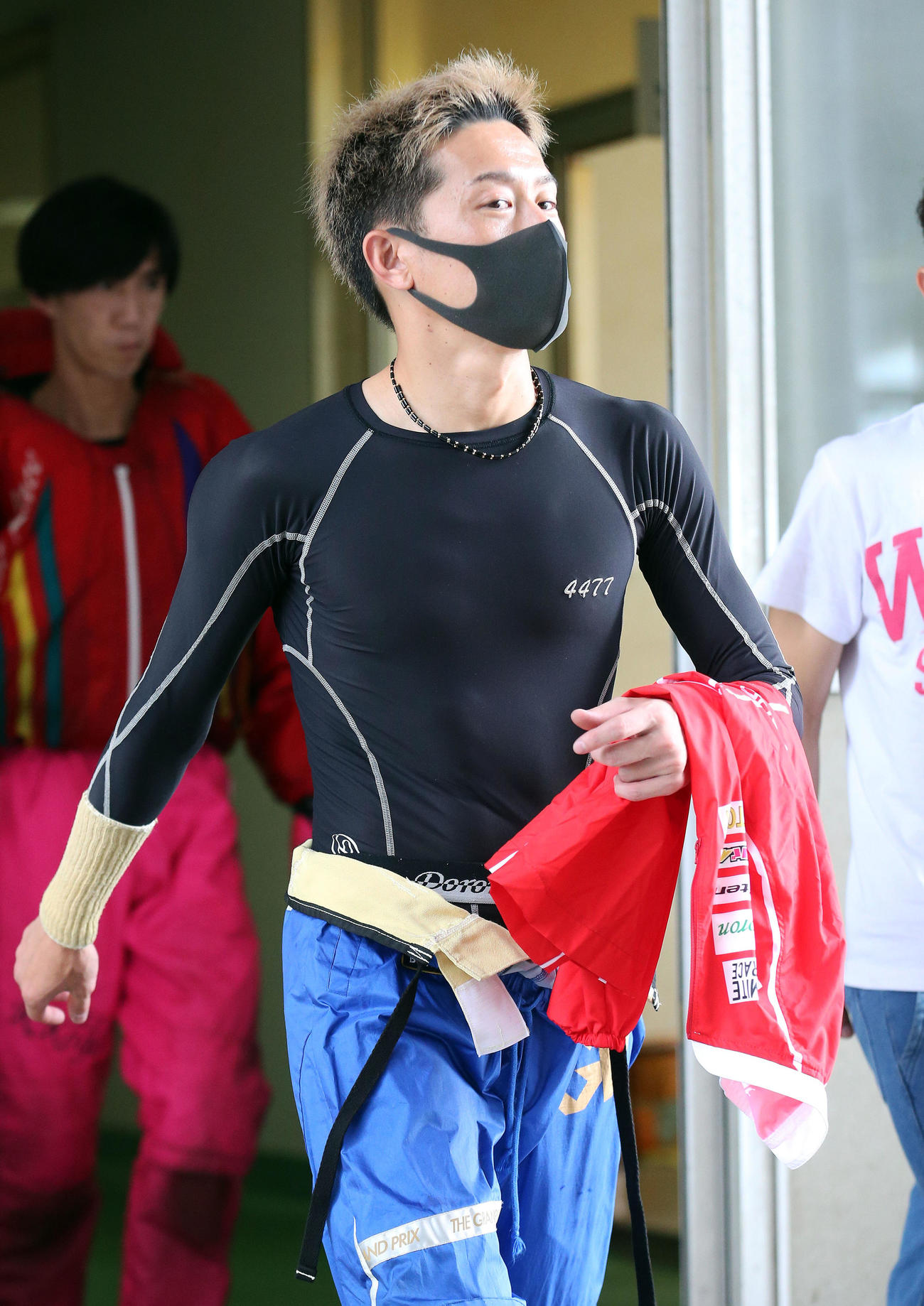 連勝で巻き返しに成功した篠崎仁志（撮影・上山淳一）