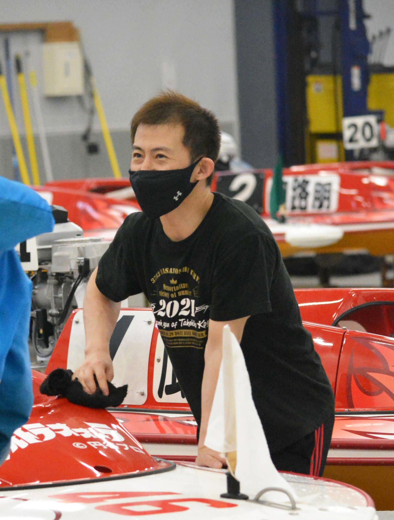 初日連勝を飾った瓜生正義（撮影・栗原ひろ人）