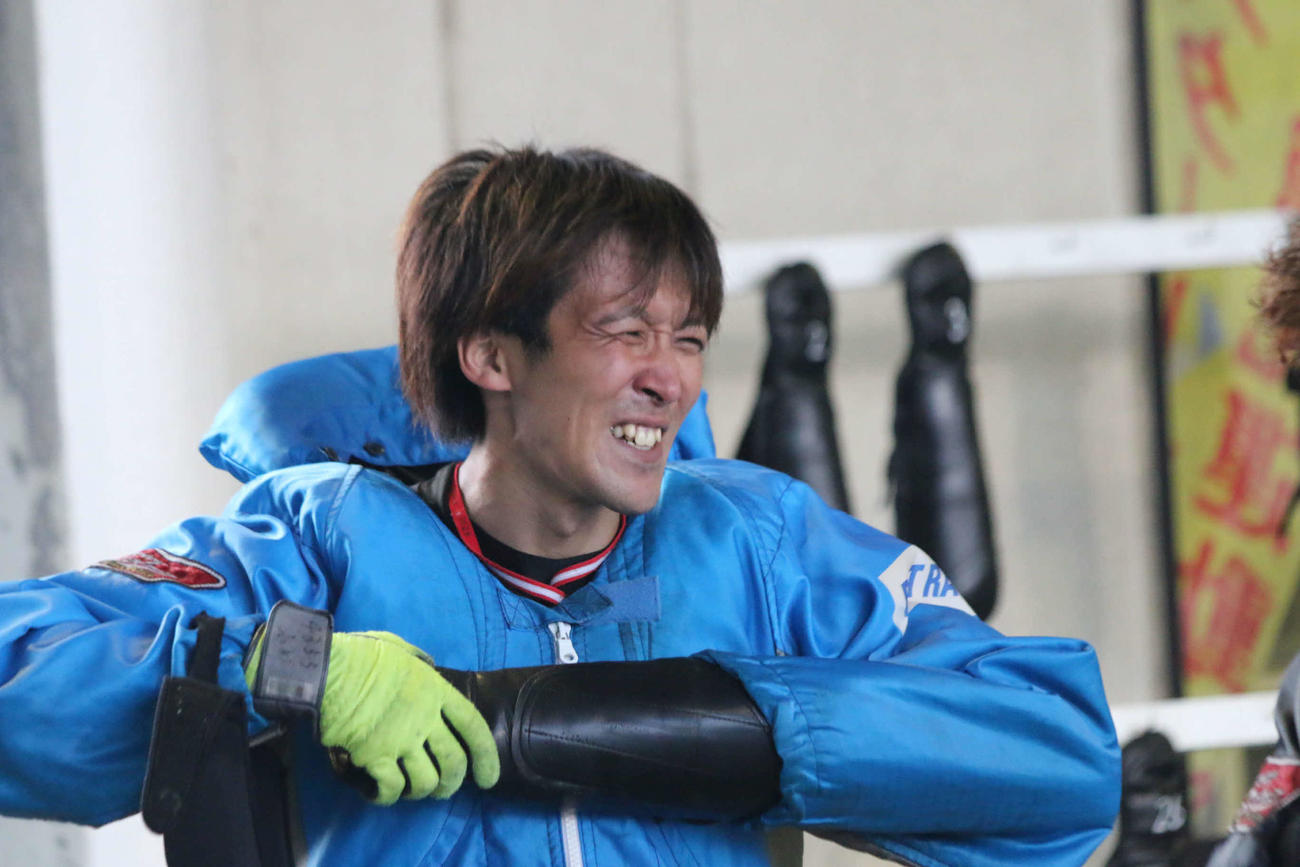 復調ムードの元エース格38号機に乗る小川広大は、2着発進の好スタートを切った