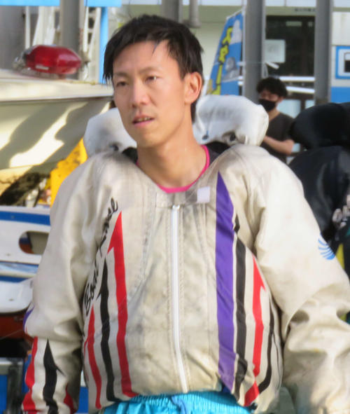 木下翔太が今年２回目 平和島初ｖへ逃走する 平和島 ボート写真ニュース 日刊スポーツ
