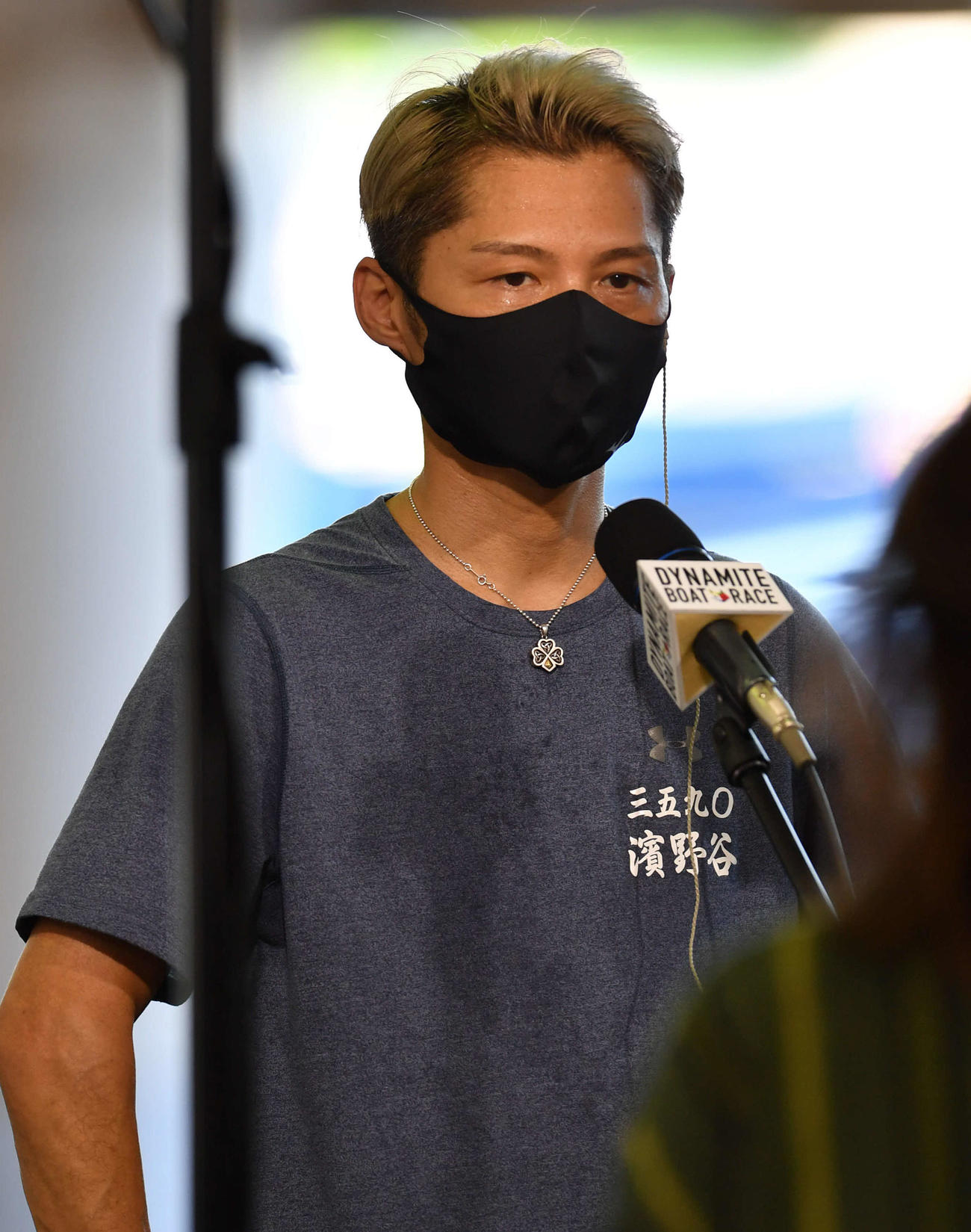 浜野谷憲吾が初日連勝を決めた