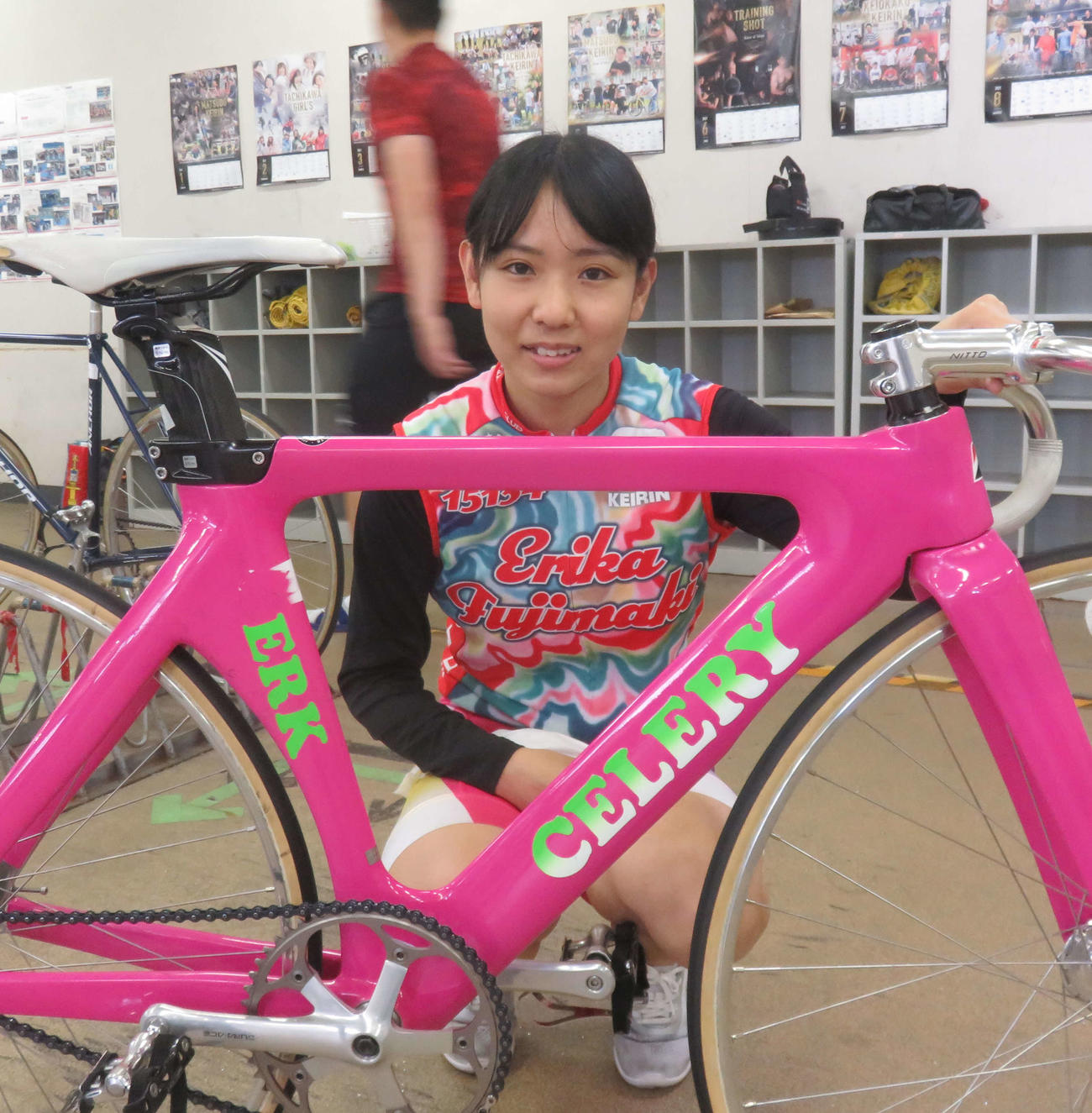 以前の自転車に戻して復調のきっかけをつかみたい藤巻絵里佳（撮影・栗田文人）