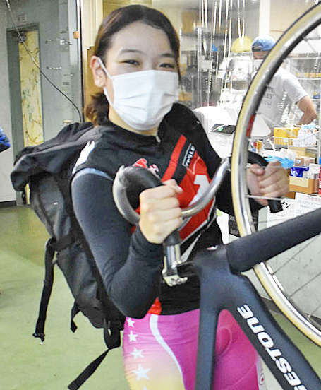 佐藤水菜が地元ファンにパワーアップをアピールする