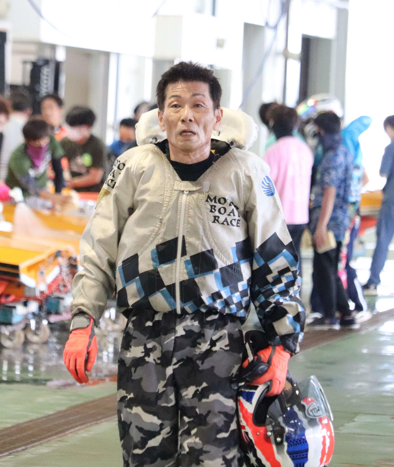 西山昇一がベテランの味を見せつける