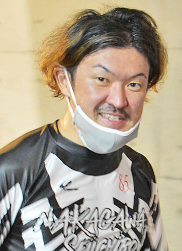 強敵を相手に逃げ切り好調アピールの中川誠一郎