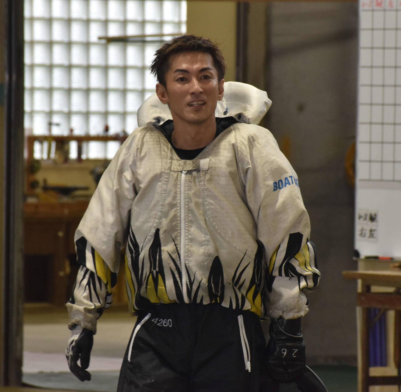 初日連勝を決めた中越博紀