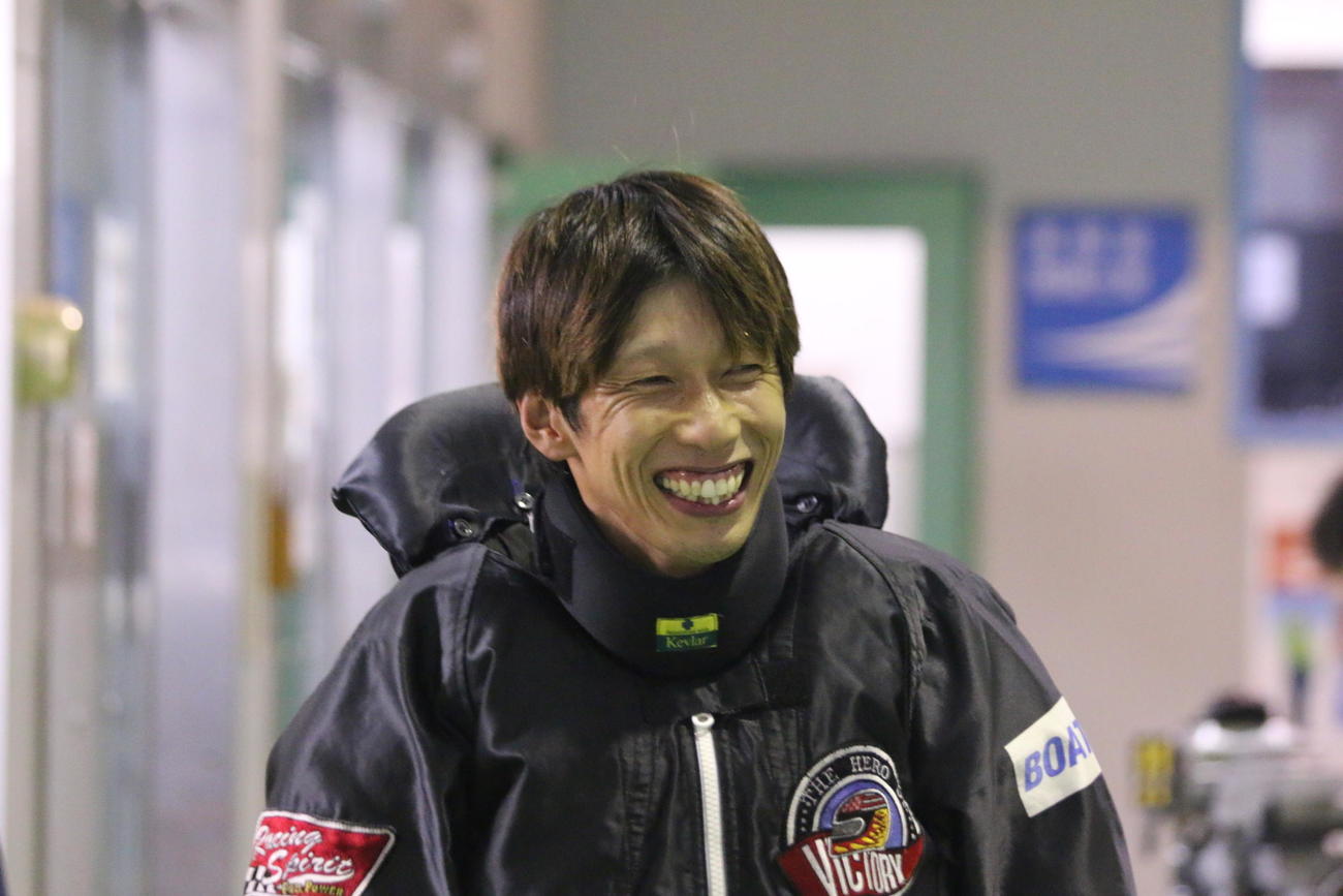 優出一番乗りを決めた吉川喜継が会心の笑顔を見せた