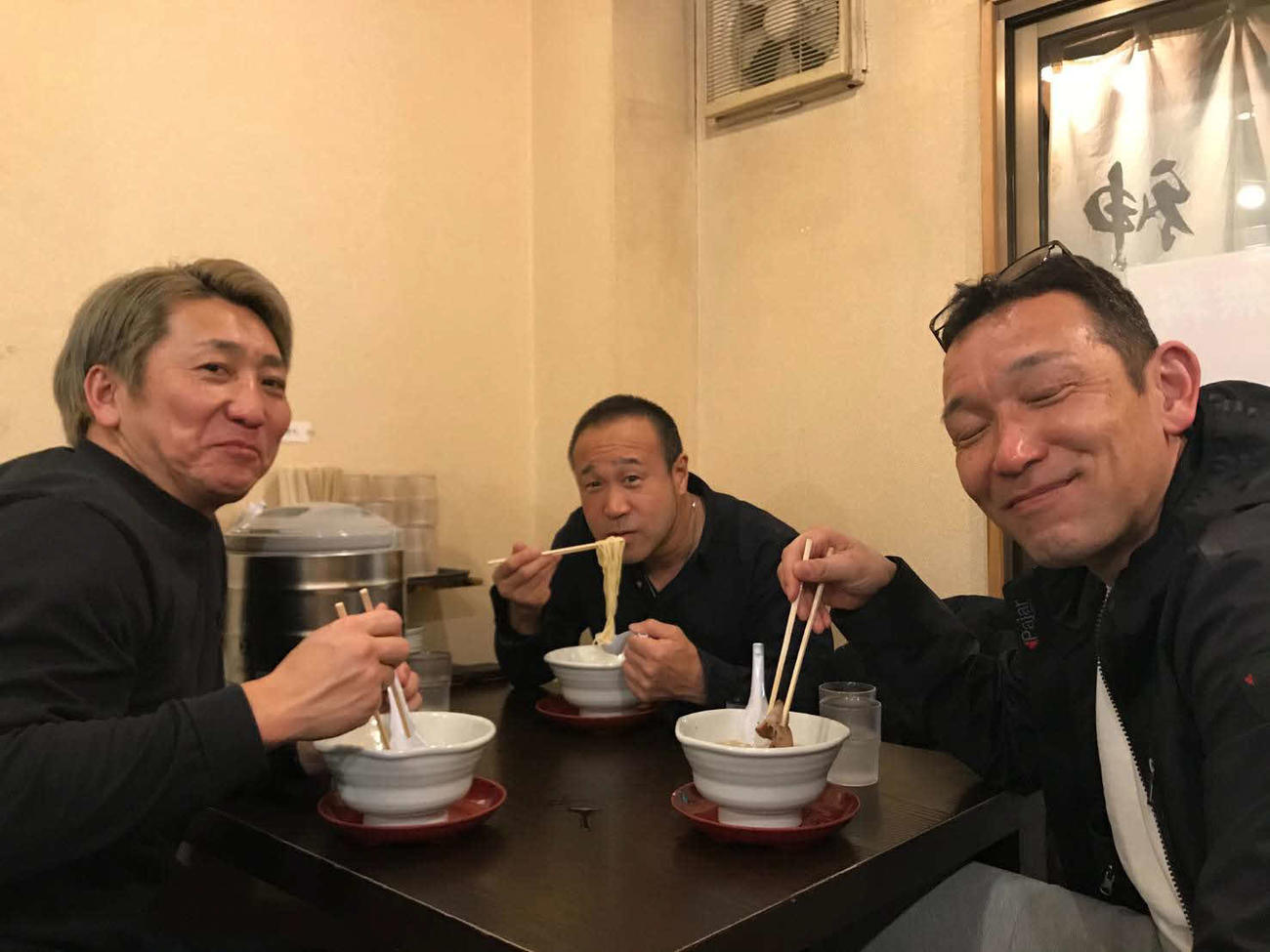昨年2月に玉野で64期3羽がらすが勢ぞろい。左から有坂直樹、高木隆弘、三宅伸