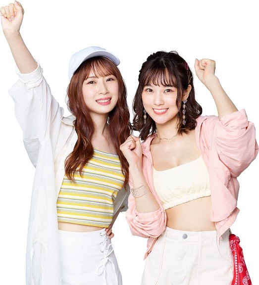 平塚競輪イメージキャラクターの高柳明音（左）と西原愛夏が湘南ダービーをＰＲ