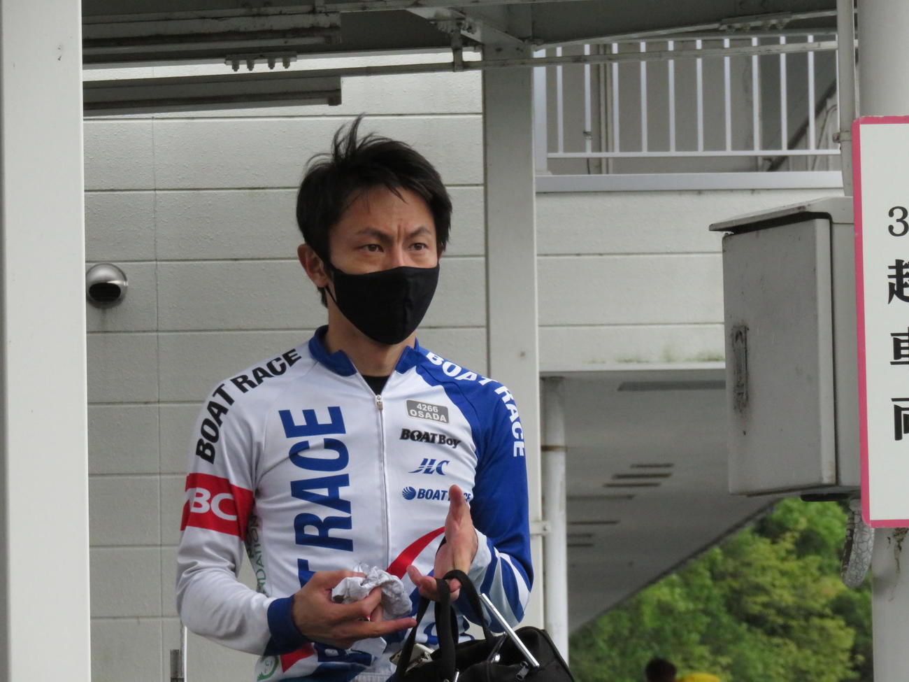 4日目12R、リズムアップしてきた長田頼宗がイン先制を図る