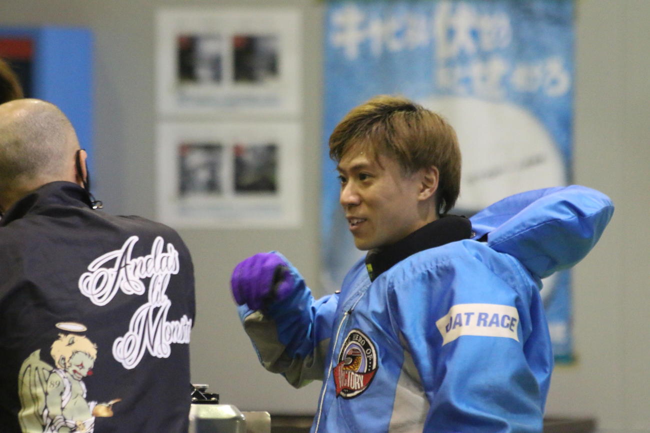 コンマゼロ台のスタートを連発した大池佑来が連勝を飾り、予選前半戦首位に立った