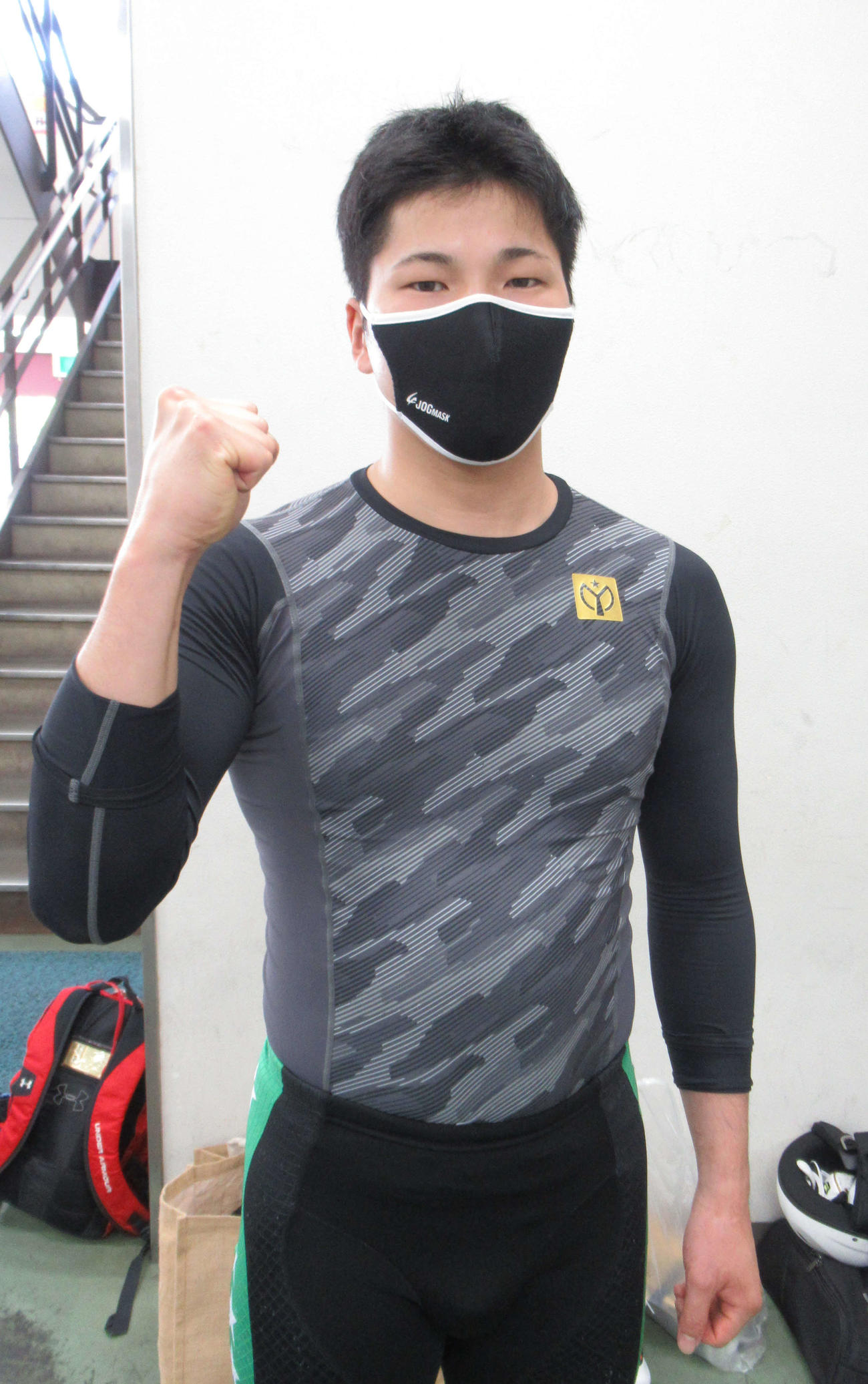 渡口勝成がチャレンジ予選4Rで白星発進する（撮影・山田敏明）
