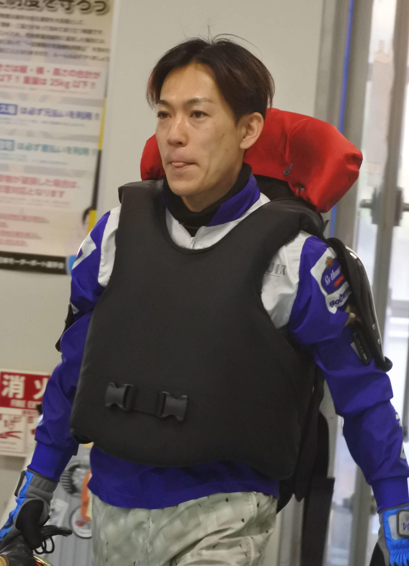地元の岩瀬裕亮がなかなか波に乗り切れない