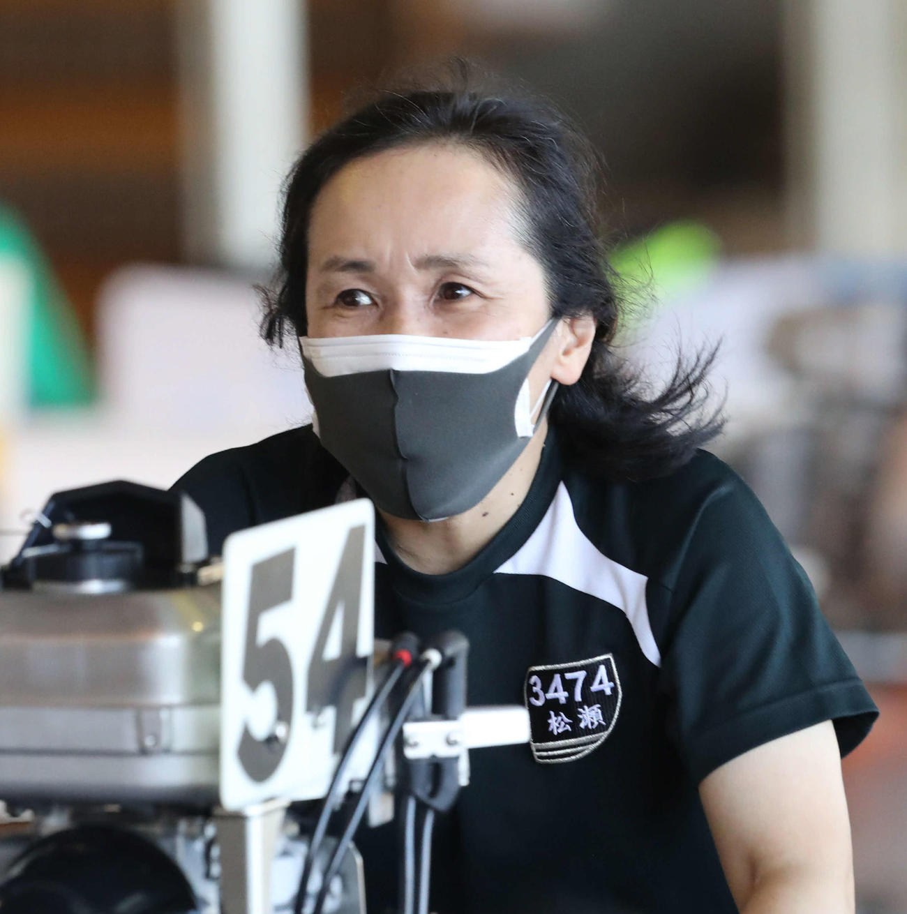 松瀬弘美が伸びに自信を見せた（撮影・屋方直哉）