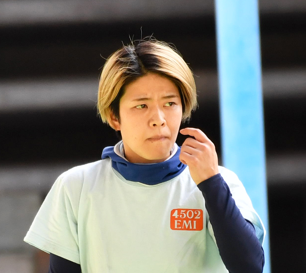 ダービー初日1Rで1着の遠藤エミ（撮影・柴田隆二）