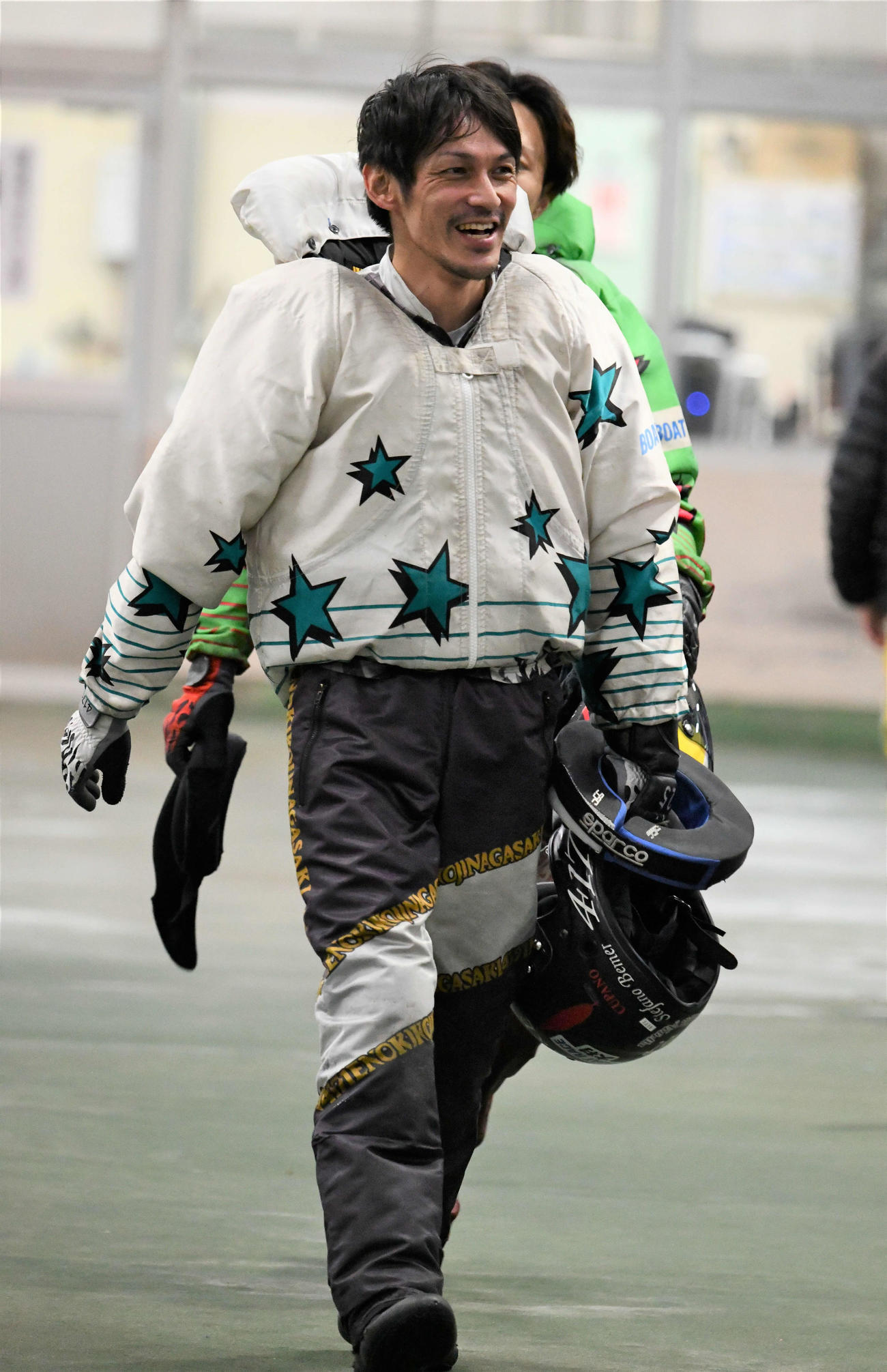 準優9R、榎幸司が意地でも逃げる