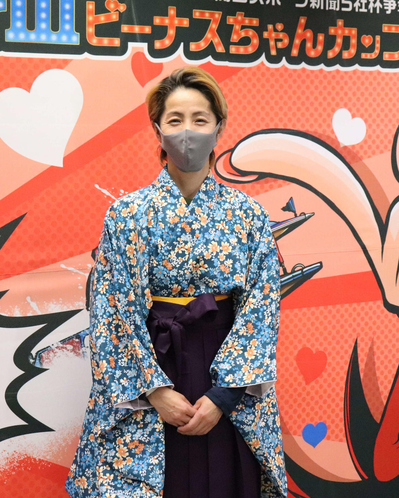 海野ゆかりが確かなレース手腕を発揮する