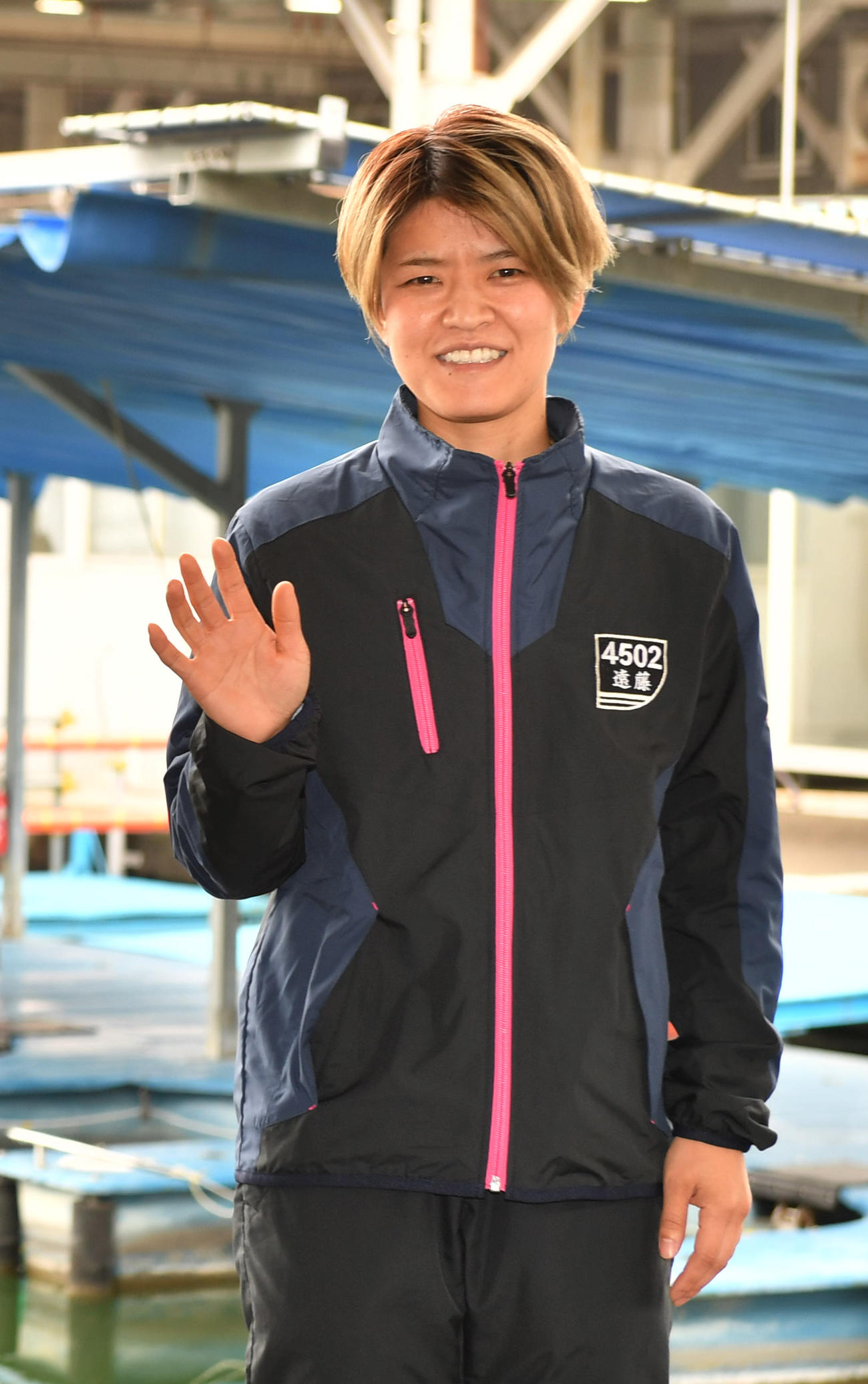 レディースチャレンジカップ前検で笑顔の遠藤エミ（撮影・柴田隆二）