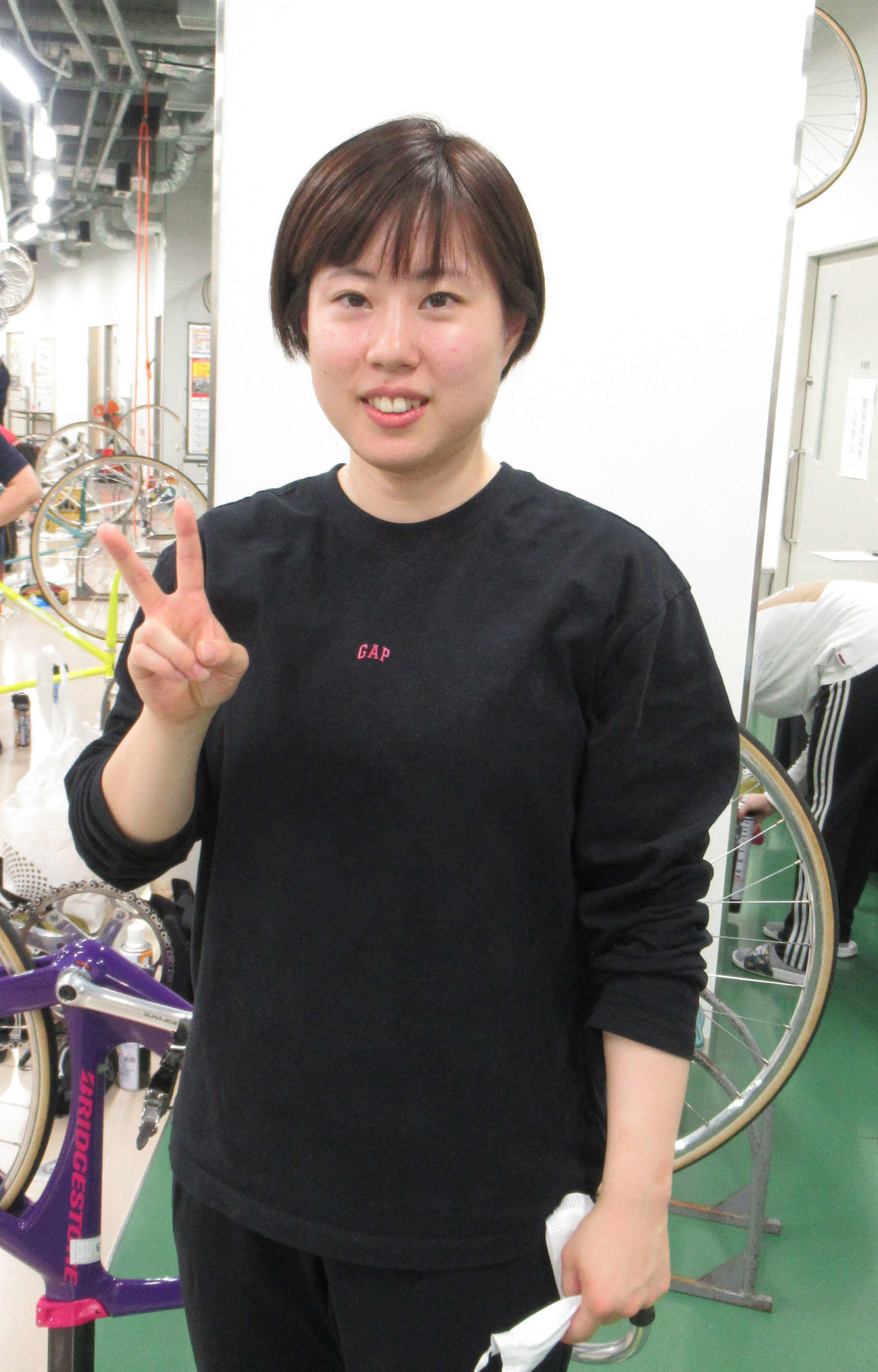ガールズ青木美保がシャープに追い込んで白星発進した（撮影・山田敏明）
