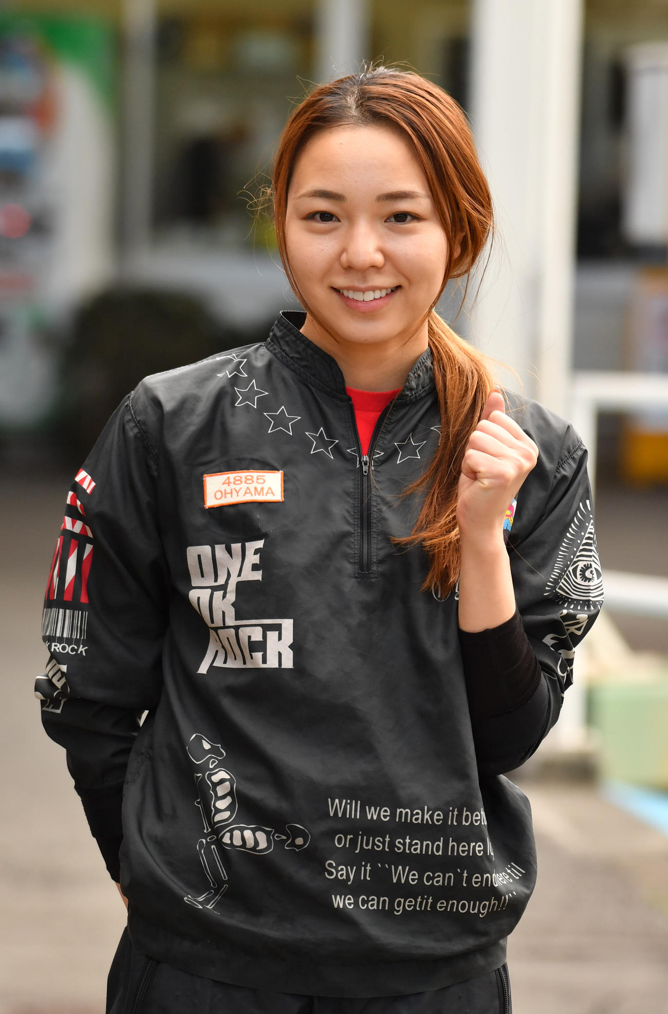 レディースチャレンジカップ5日目、優勝戦で6号艇の大山千広はガッツポーズする（撮影・柴田隆二）