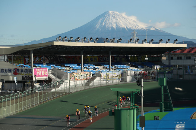 静岡競輪場からは富士山が望める