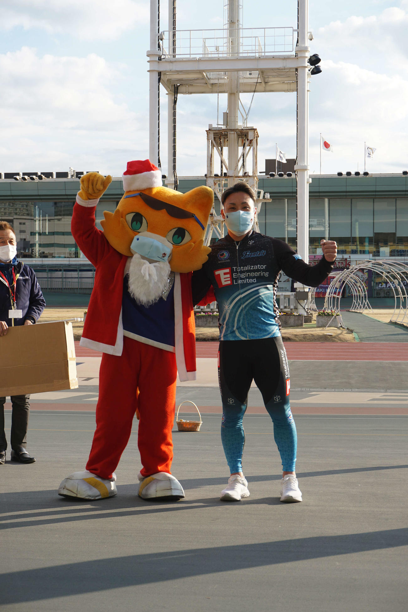 川崎競輪場のファンの前で郡司浩平がグランプリへの抱負を語った