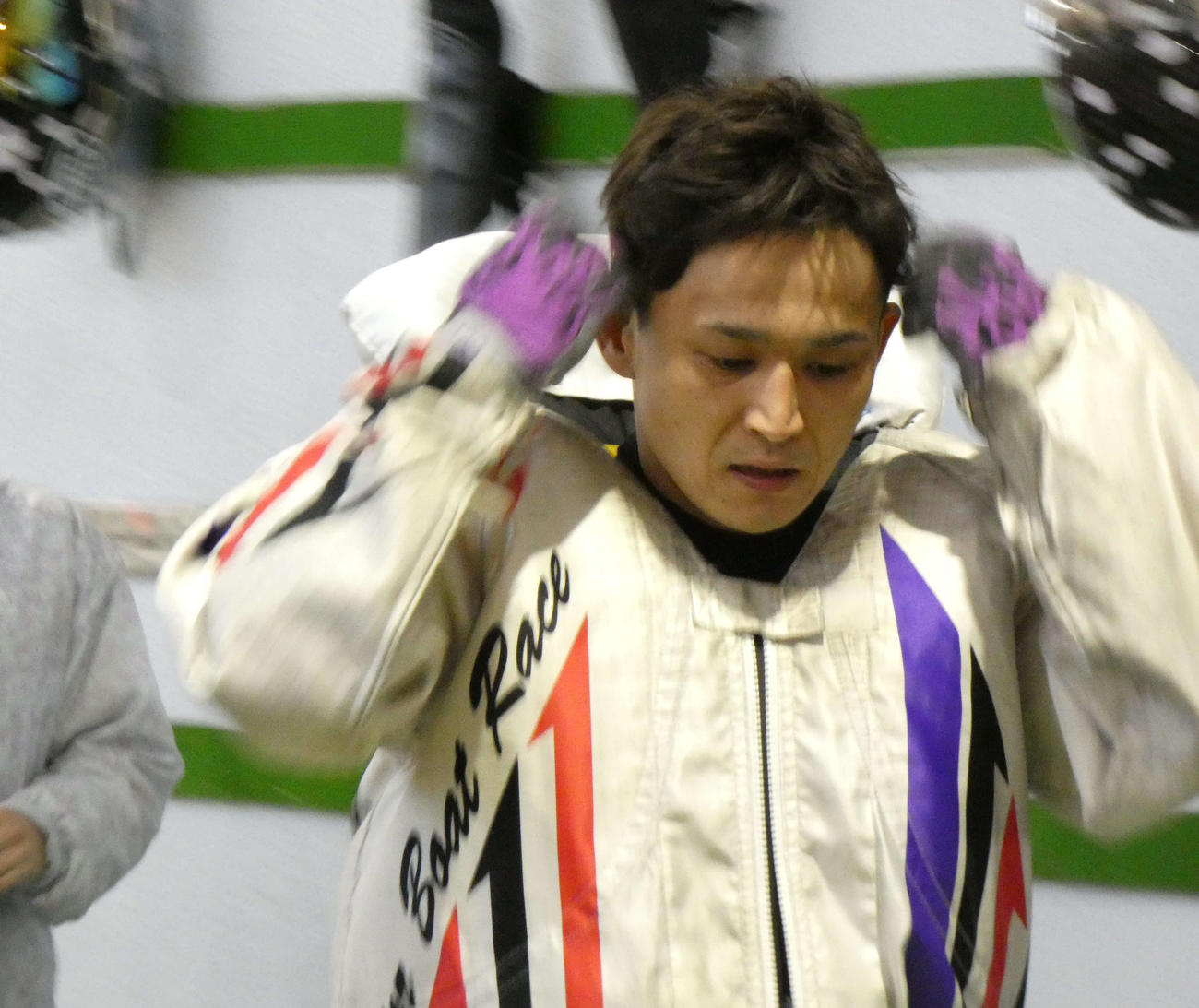 古賀繁輝が12R優勝戦1枠をゲット。出足中心に仕上がった足を生かしてVゴールだ（撮影・前原一樹）