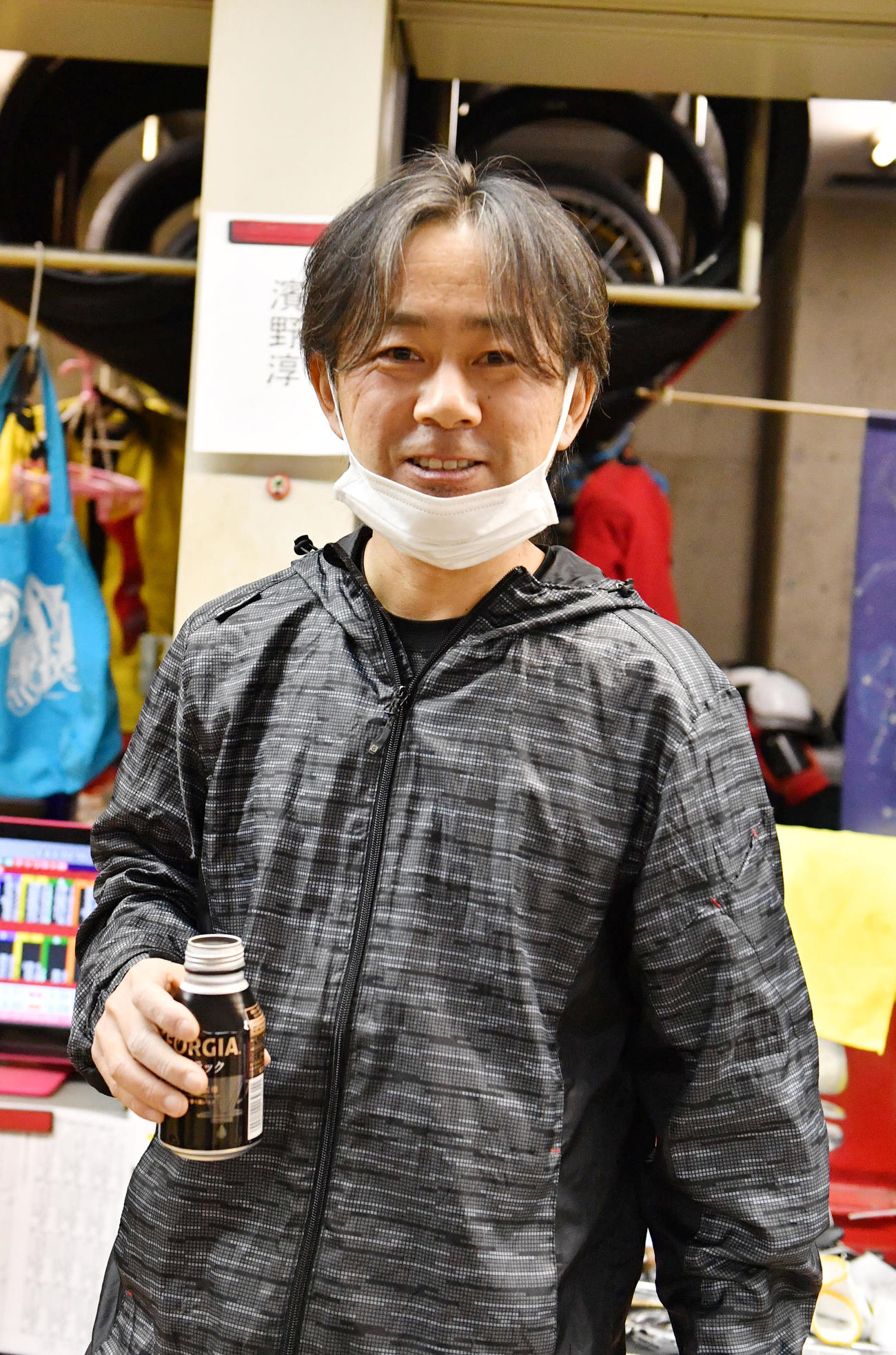 SSシリーズ戦の前検で笑顔の浜野淳（撮影・柴田隆二）