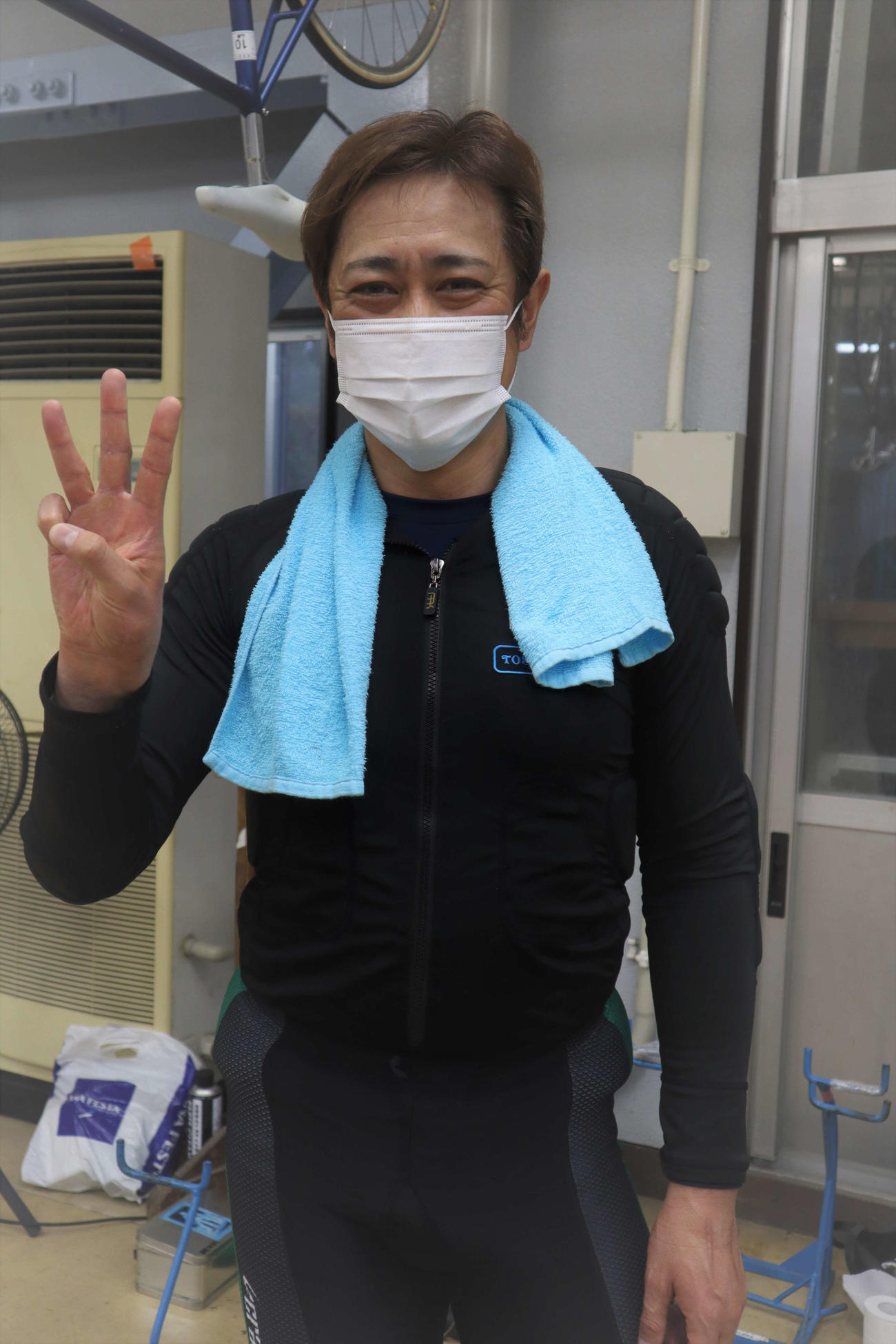 予選2Rで1着の穴井利久が地元で節目の300勝