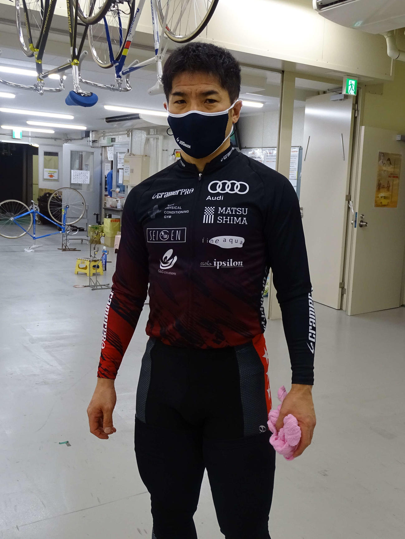 他地区の山口拳矢の先行マークで1着スタートの村上義弘