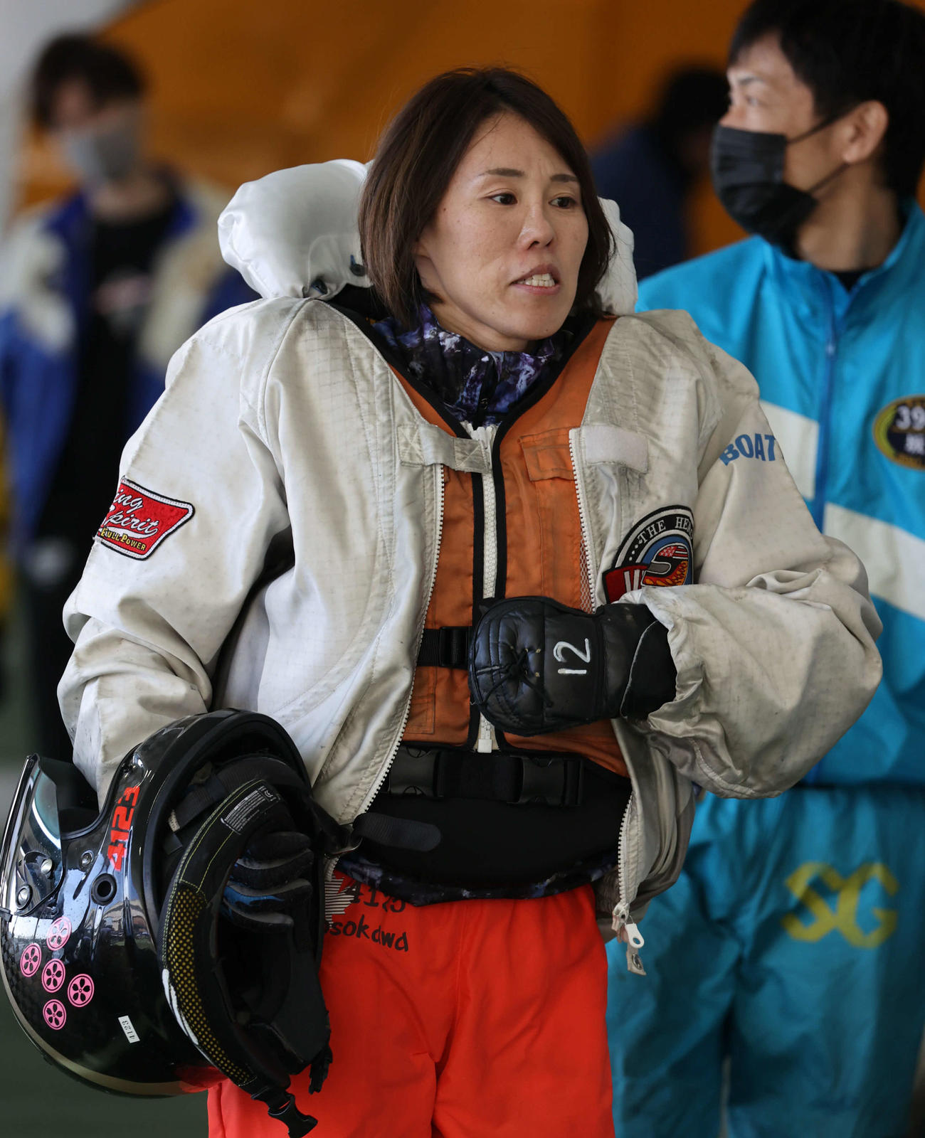初日快勝の細川裕子がセミファイナル10Ｒで奮戦する（撮影・渦原淳）