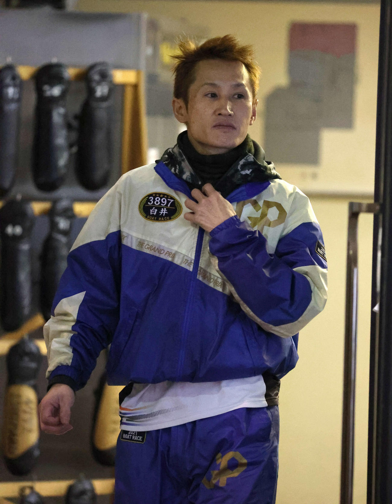 白井英治