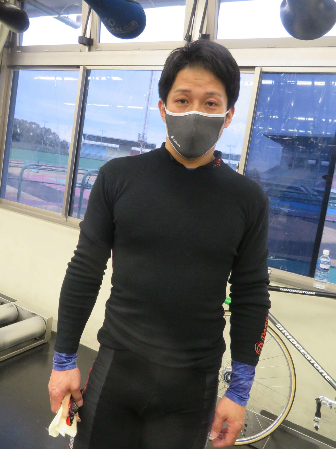 準決11Rで通算400勝を飾った松岡健介が、再度土生敦弘に託して優勝を目指す
