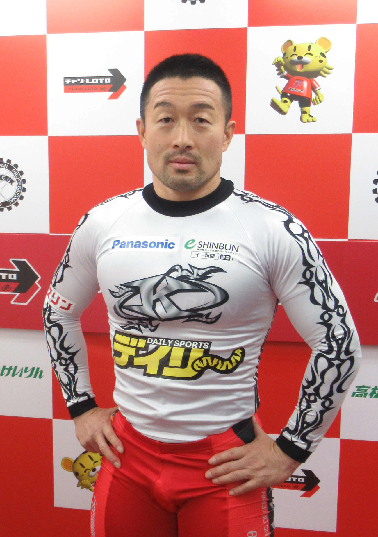 佐藤慎太郎が激戦の準決10R突破に挑む（撮影・山田敏明）