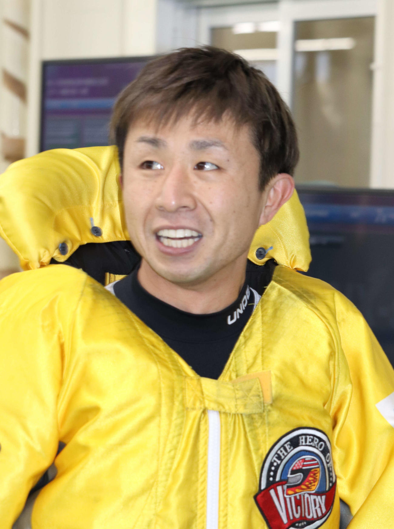 初日連勝発進を決めた菅章哉（撮影・神田成史）