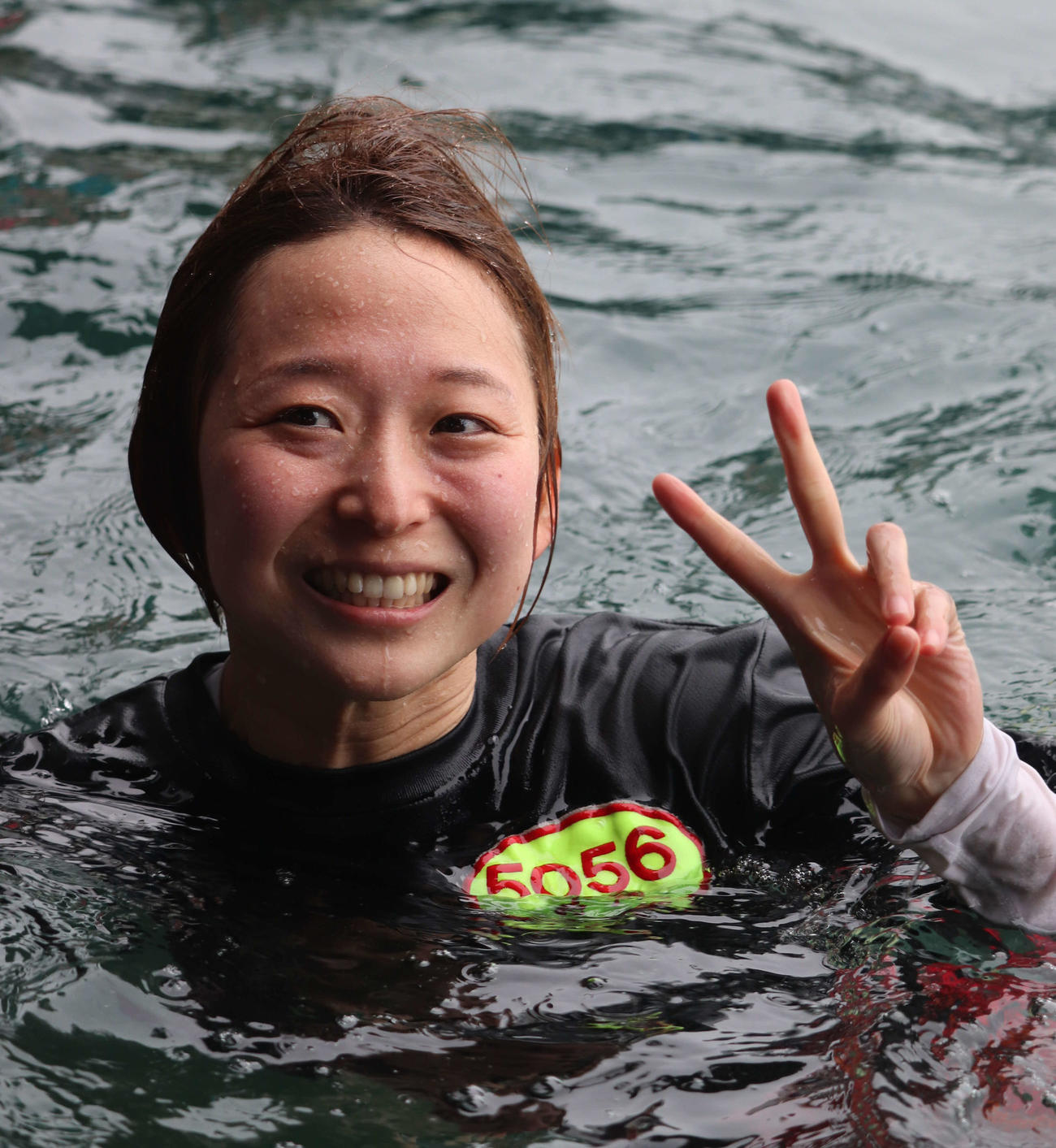 西岡成美がG1初勝利を決めて水神祭で笑顔のVサイン