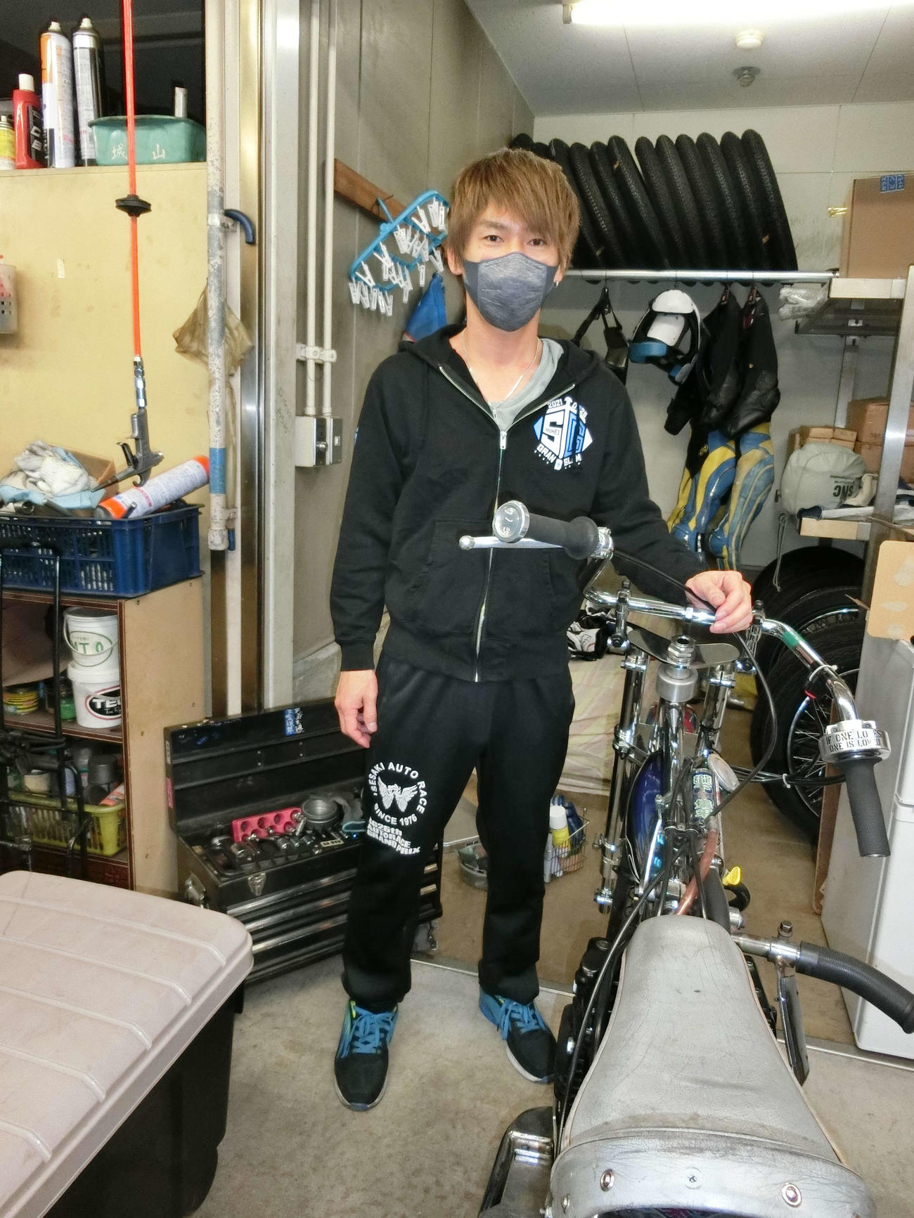 マシン好調の加賀谷建明は順調に勝ち上がる公算大だ（撮影・海老原実）