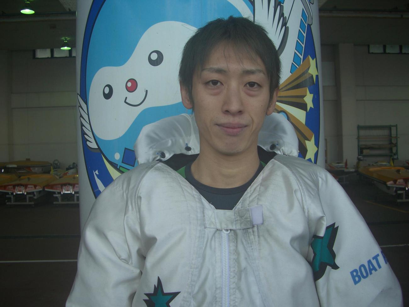 インから危なげなく逃げて優勝を飾った佐藤博亮