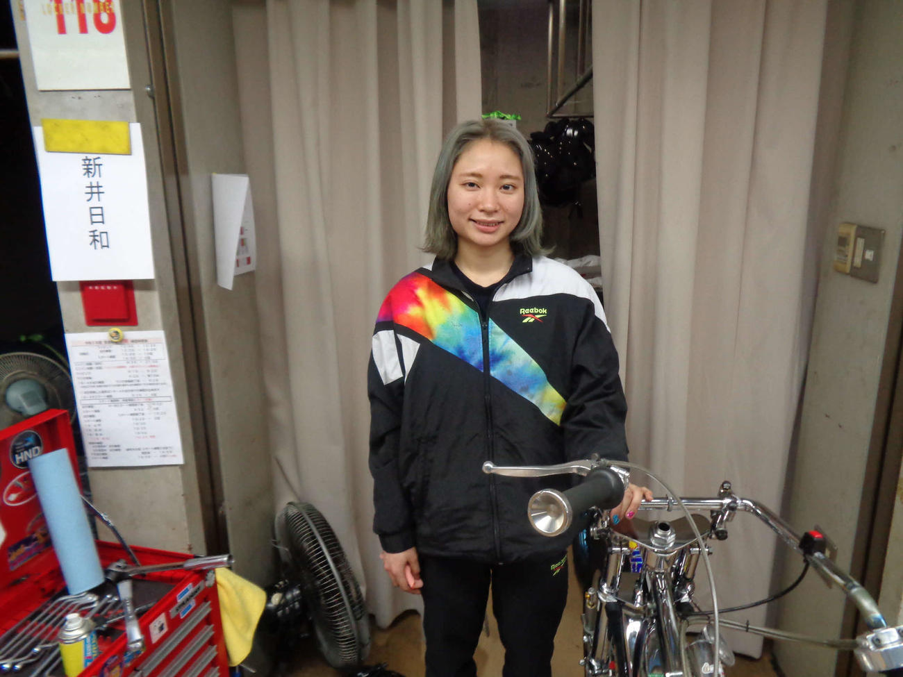 初の連勝を決めた伊勢崎の女子レーサー新井日和が、16日の誕生日も勝利で飾る（撮影・小川将司）