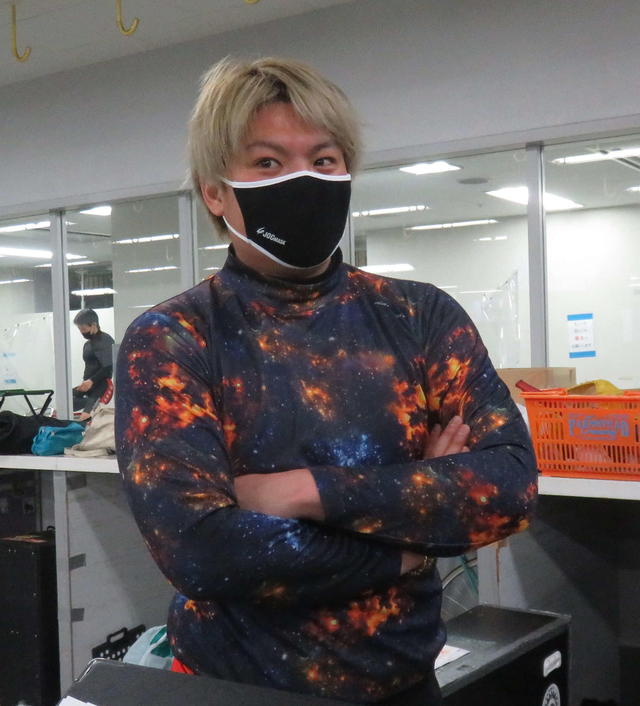 予選連勝の佐藤龍二が、今日こそ代名詞のガッツポーズを見せるか（撮影・栗田文人）