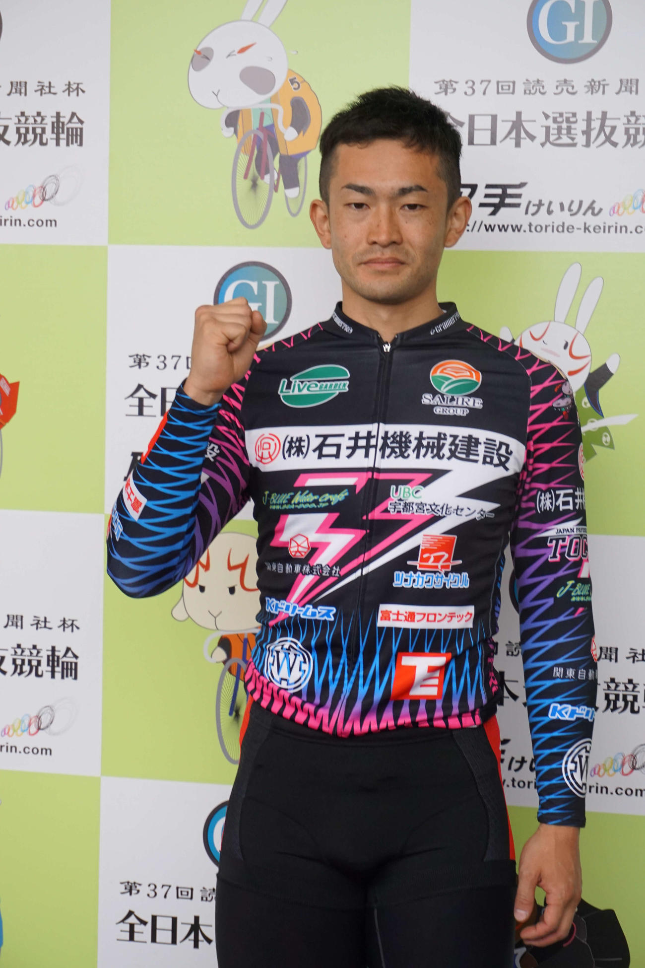 オープニングレースで後輩たちに手本を示した長島大介
