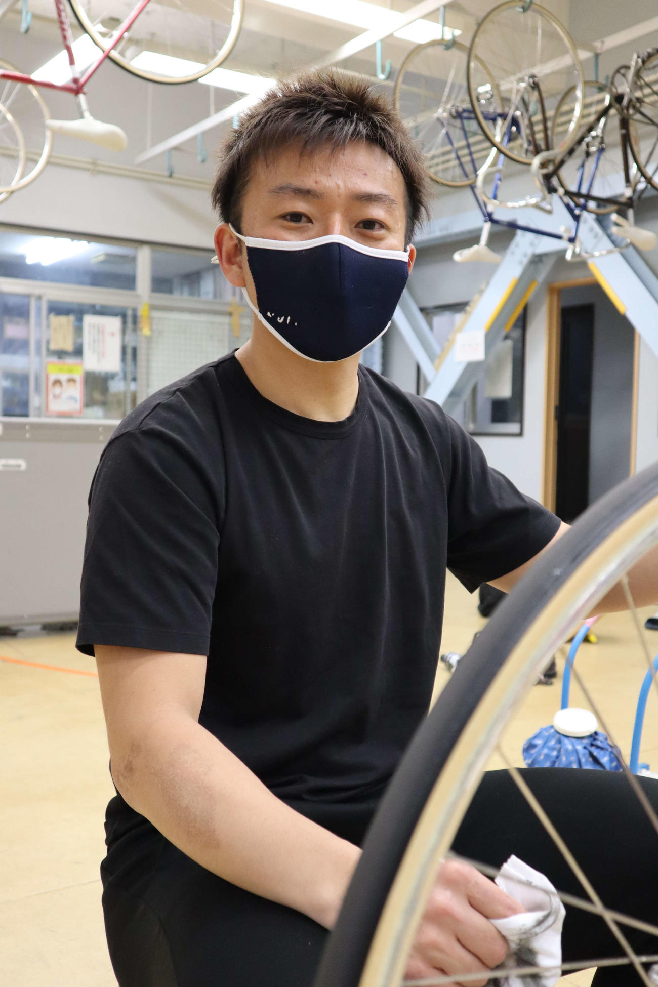 予選7Rで藤井昭吾が今岡徹二を封じて2着に逃げ粘った（撮影・音無剛）