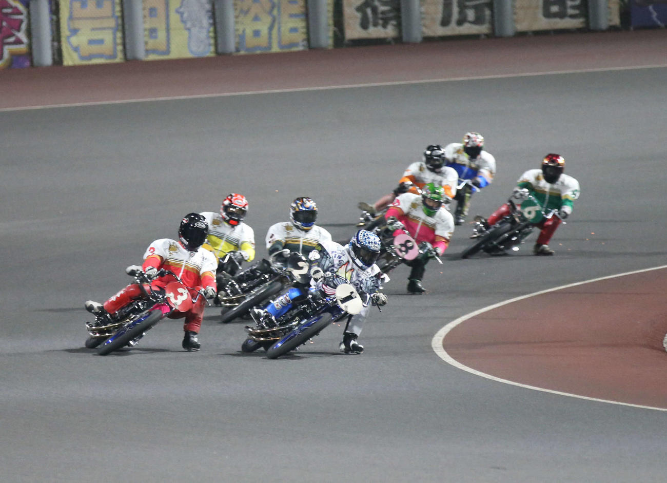 オートレースの21年度車券売上額が1000億円を突破した
